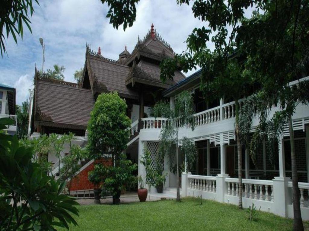 Emerald Land Hotel Мандалай Экстерьер фото